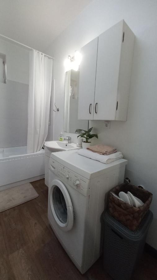 Dove Apartment Sibiu Bagian luar foto