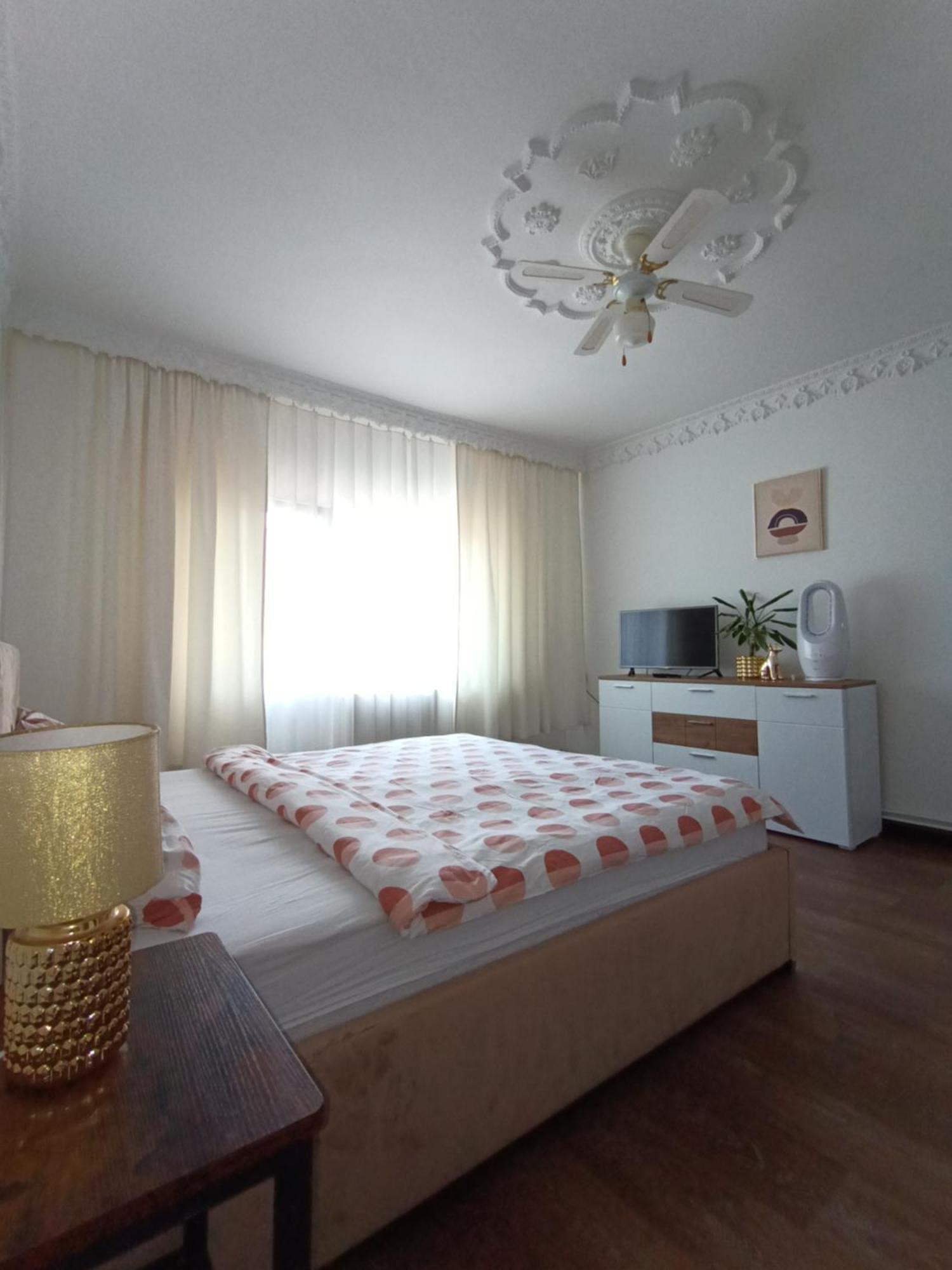 Dove Apartment Sibiu Bagian luar foto